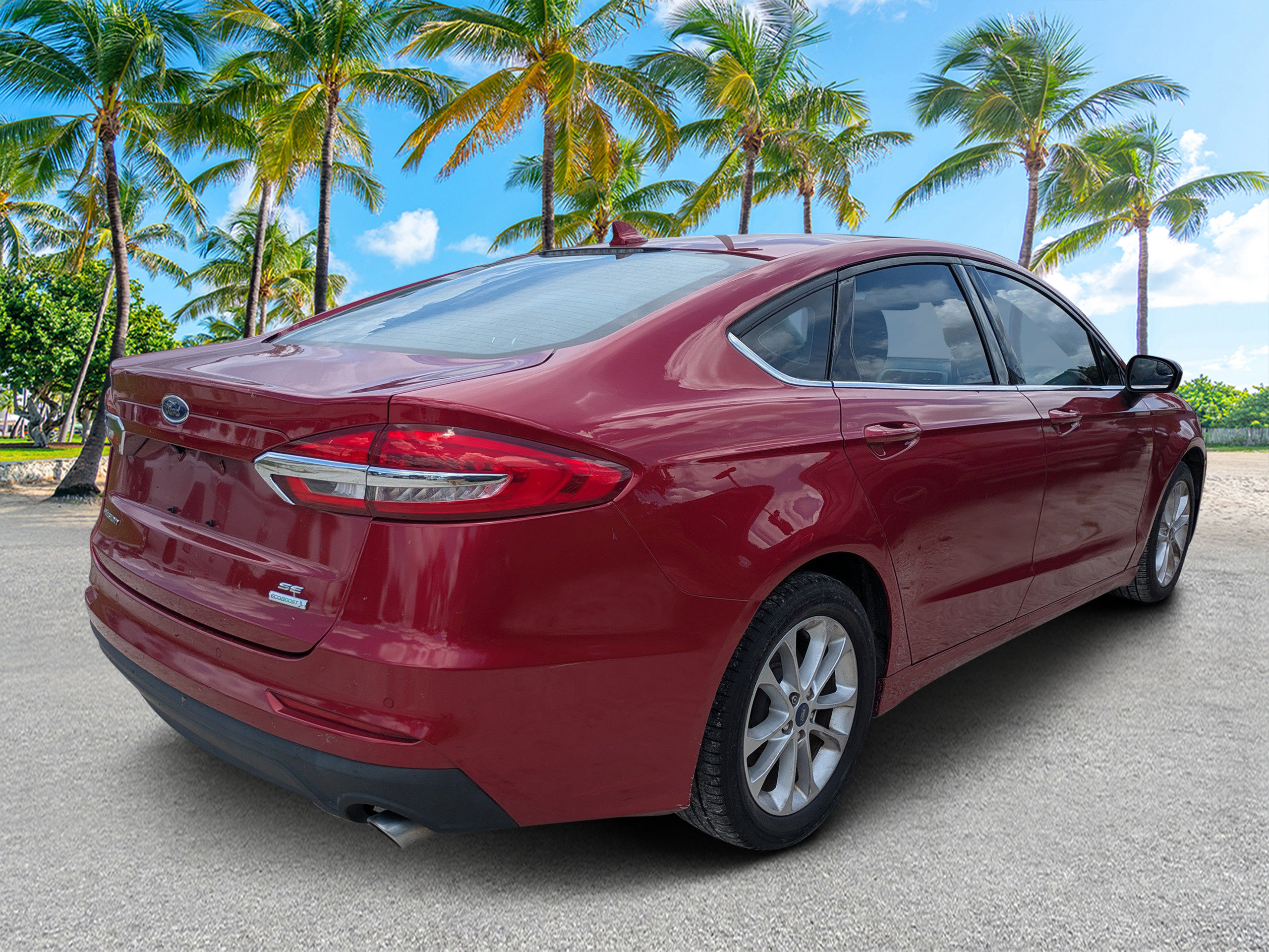 Certified 2020 Ford Fusion SE FWD image 3