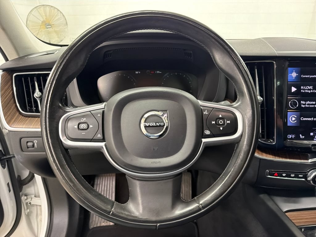 Used 2021 Volvo XC60 T6 Momentum AWD/4WD image 19
