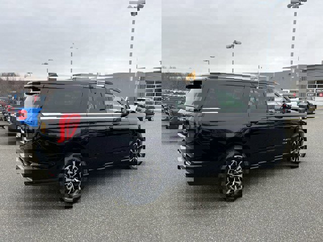 Certified 2025 Ford Expedition Max Platinum video 3