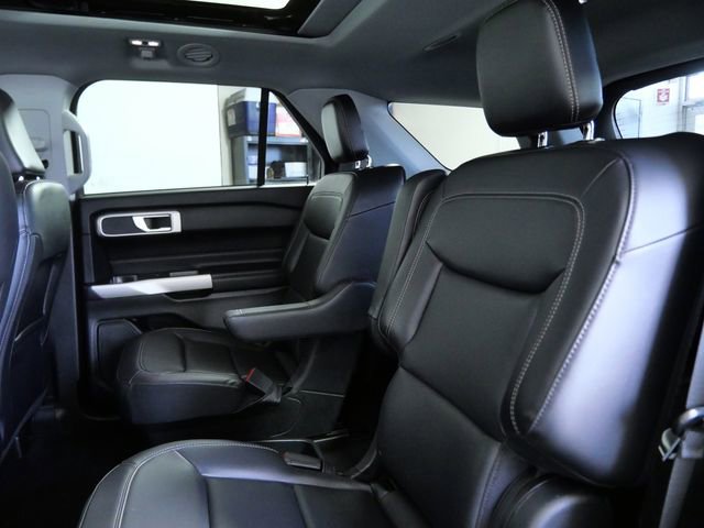 Certified 2021 Ford Explorer XLT w/ Equipment Group 202A image 14