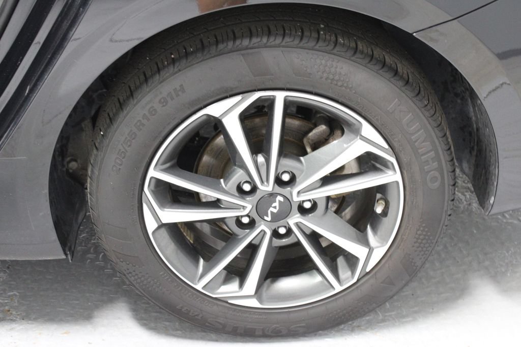 Used 2024 Kia Forte LXS FWD image 18