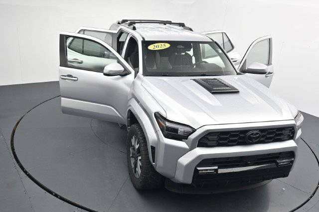 Used 2025 Toyota 4Runner TRD Sport AWD/4WD image 39