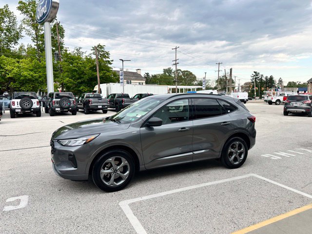 Certified 2024 Ford Escape ST-Line w/ Tech Pack #1 AWD/4WD image 7