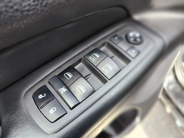 Used 2021 Jeep Grand Cherokee Laredo X AWD/4WD image 17