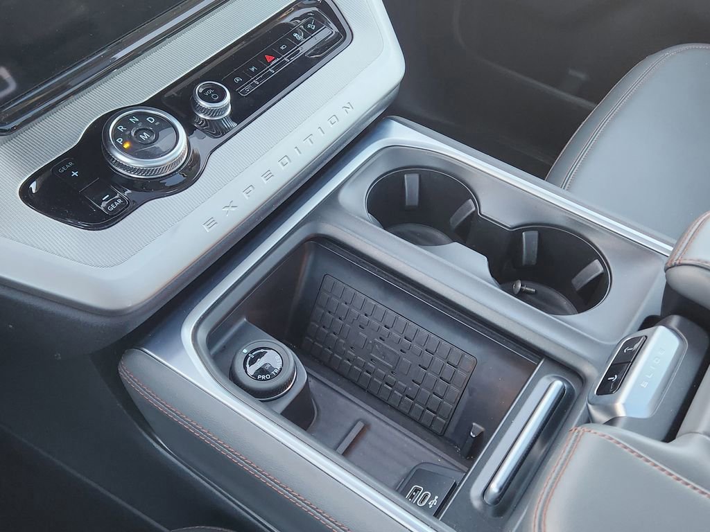 Certified 2025 Ford Expedition Max Active image 29
