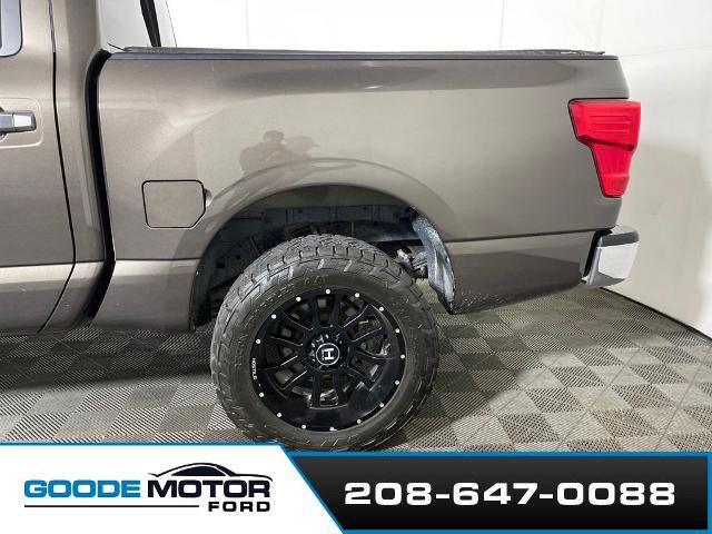 Used 2019 Nissan Titan SV AWD/4WD image 5