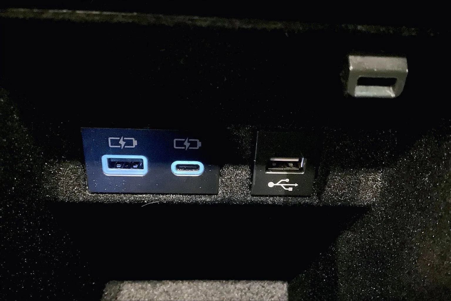 Used 2022 Toyota Avalon Limited w/ Advanced Safety Package image 31