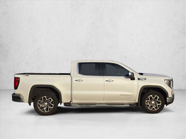Used 2026 GMC Sierra 1500 SLT AWD/4WD image 4