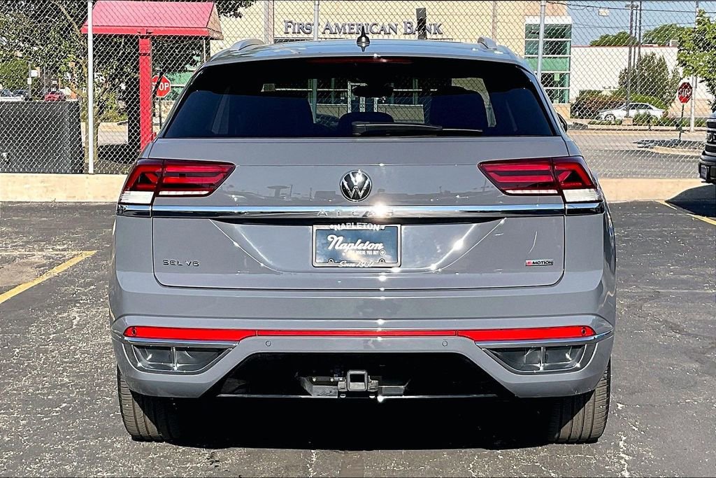 Used 2021 Volkswagen Atlas Cross Sport SEL Premium R-Line w/ Cross Sport MDO Package AWD/4WD image 3