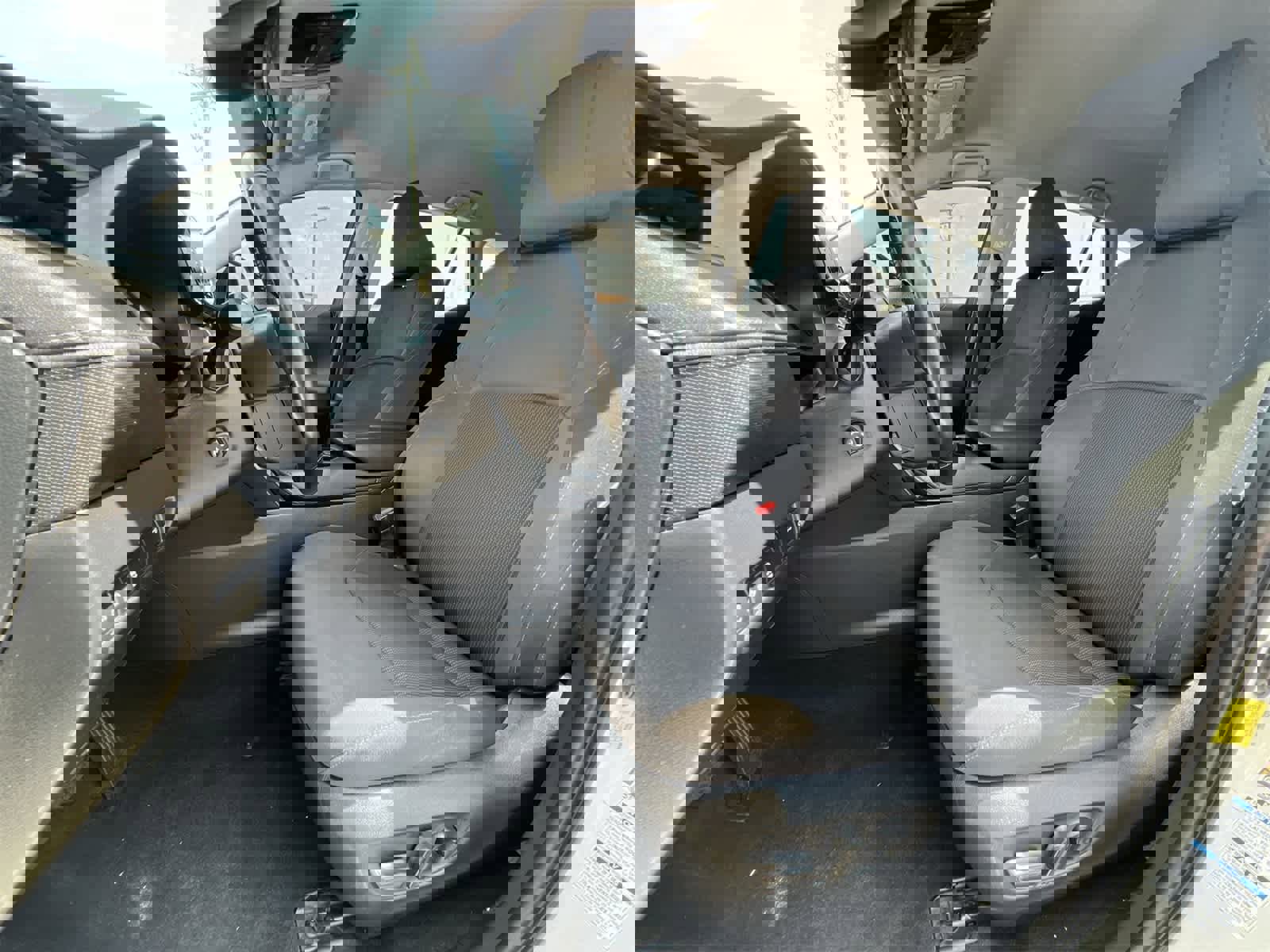 Used 2021 Toyota Venza LE image 17