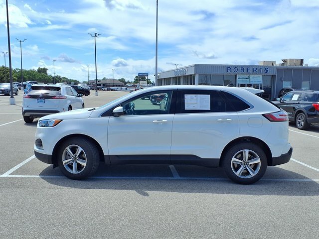 Certified 2024 Ford Edge SEL w/ Convenience Package AWD/4WD image 2