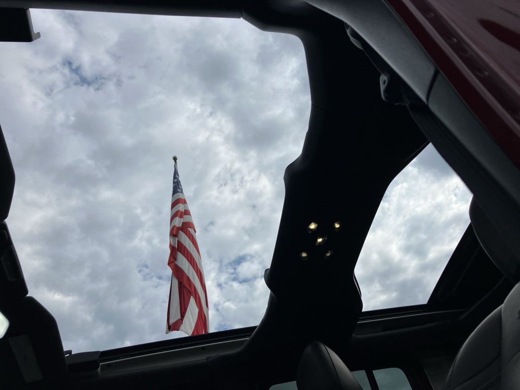 Used 2021 Jeep Wrangler Unlimited Sahara AWD/4WD image 24