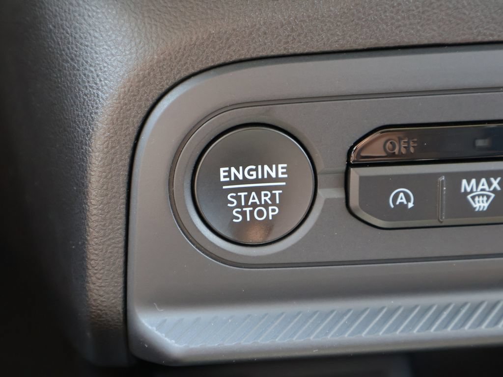Certified 2025 Ford Bronco Sport Outer Banks w/ Outer Banks Tech Package+ AWD/4WD image 31