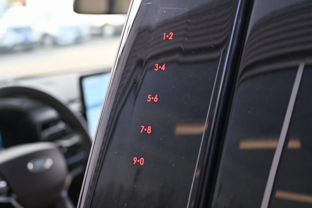 Certified 2022 Ford Explorer Platinum w/ Equipment Group 601A image 46