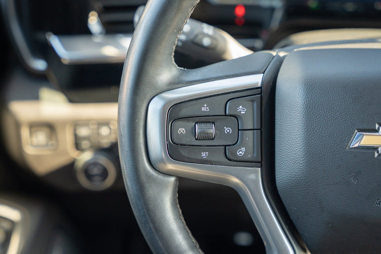 Used 2024 Chevrolet Silverado 2500 LTZ w/ LTZ Plus Package image 35