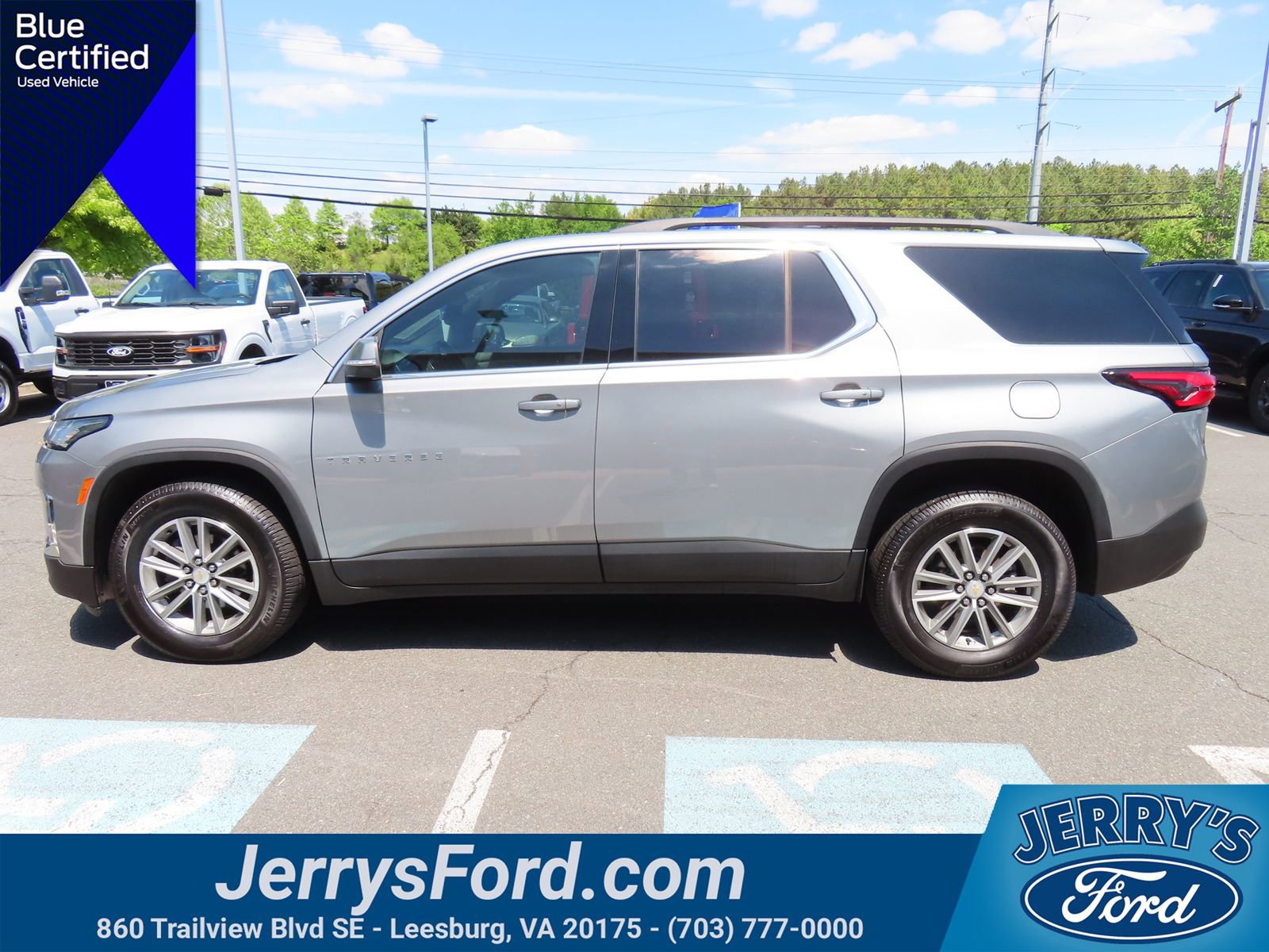 Used 2023 Chevrolet Traverse LT AWD/4WD image 9