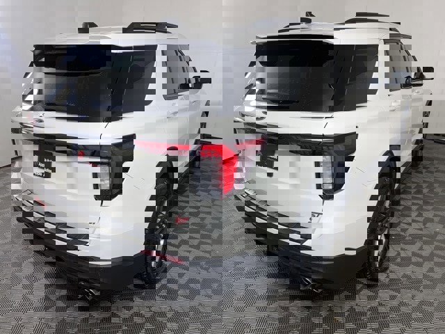 Certified 2025 Ford Explorer ST w/ Sun And Sound Package image 4