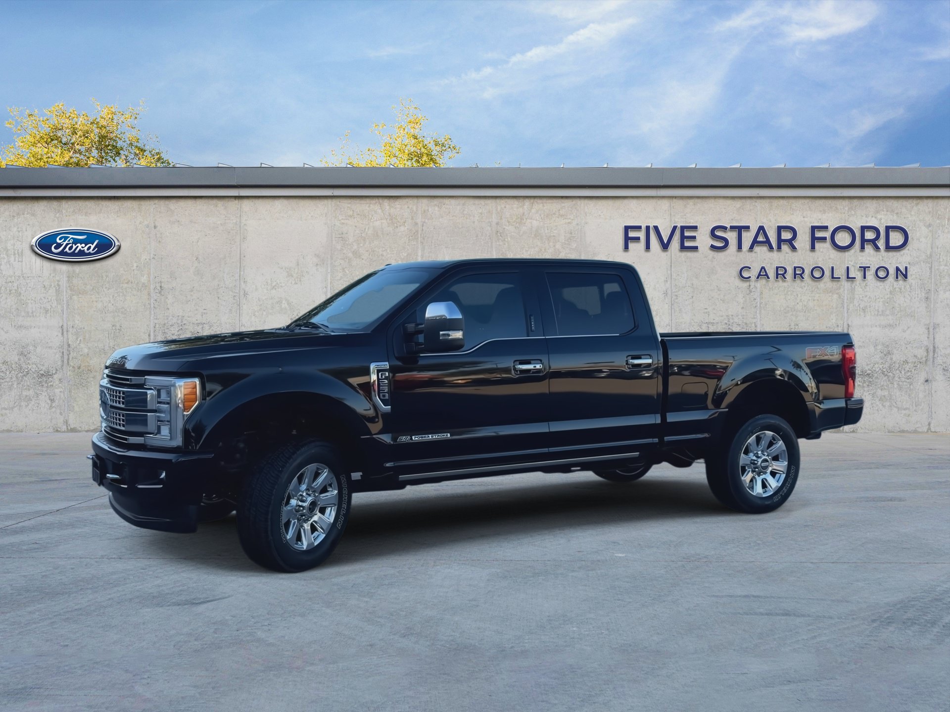 Certified 2017 Ford F250 Platinum w/ FX4 Off-Road Package AWD/4WD image 4
