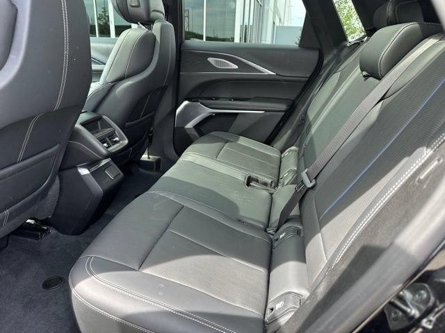 Used 2024 Cadillac Lyriq Sport AWD/4WD image 13