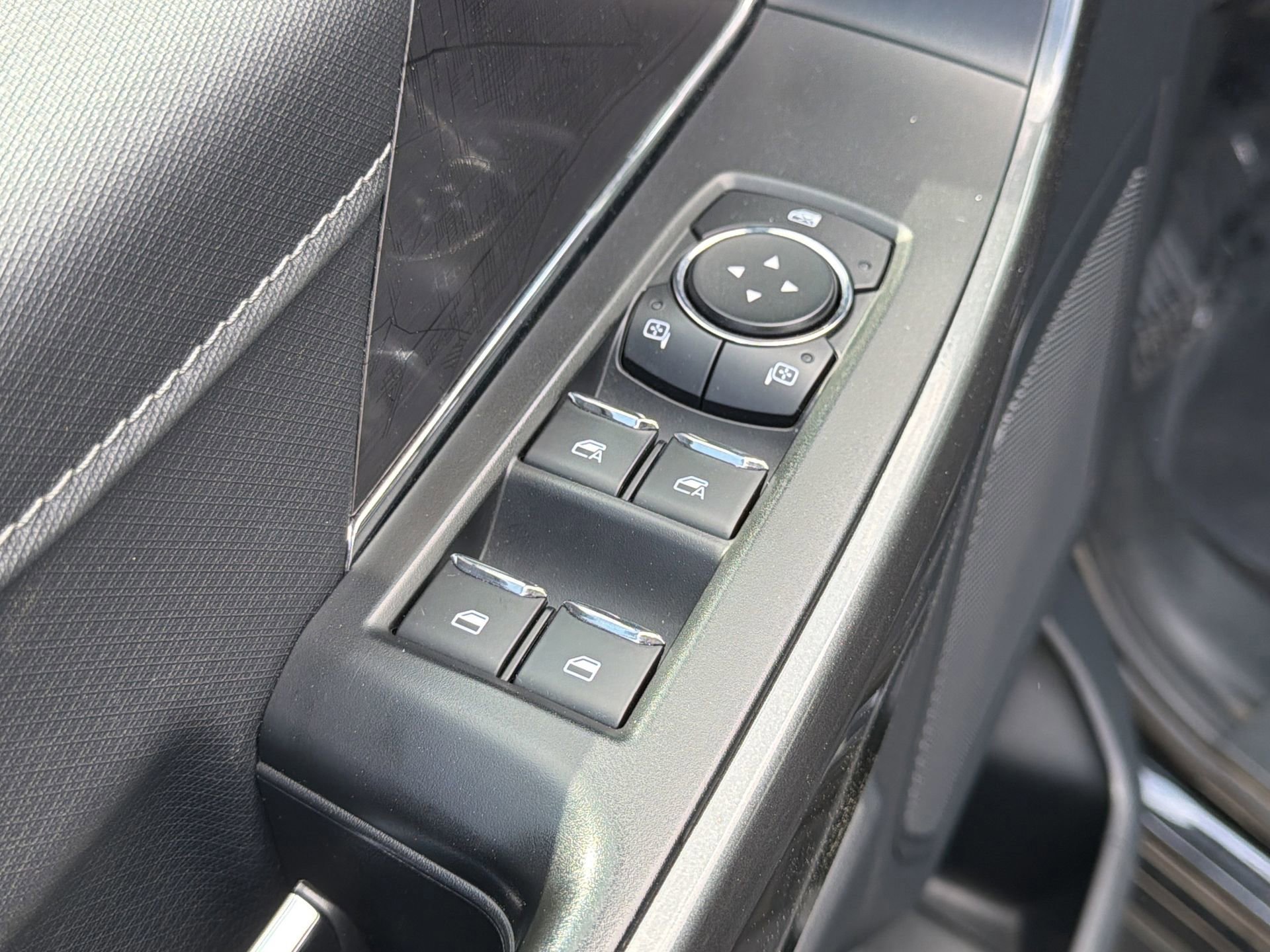 Certified 2023 Ford F150 XLT w/ Equipment Group 302A High image 31