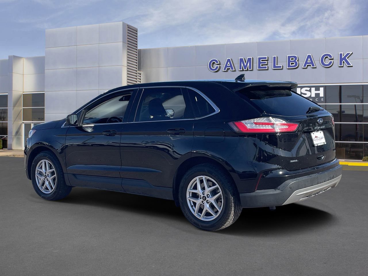 Certified 2024 Ford Edge SEL AWD/4WD image 4