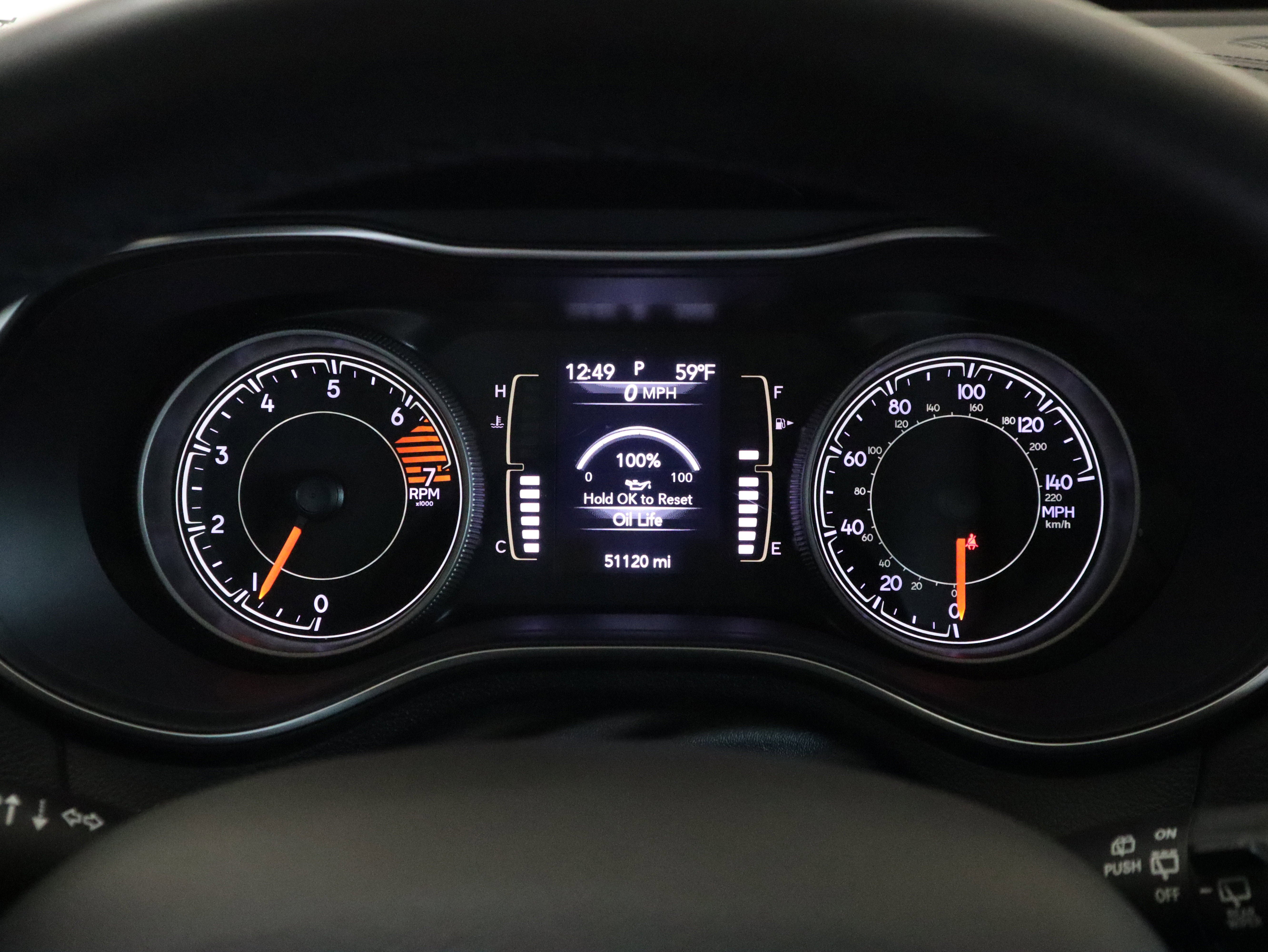 Used 2019 Jeep Cherokee Latitude Plus FWD image 23