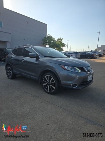 Used 2018 Nissan Rogue Sport SL w/ SL Premium Package FWD image 1