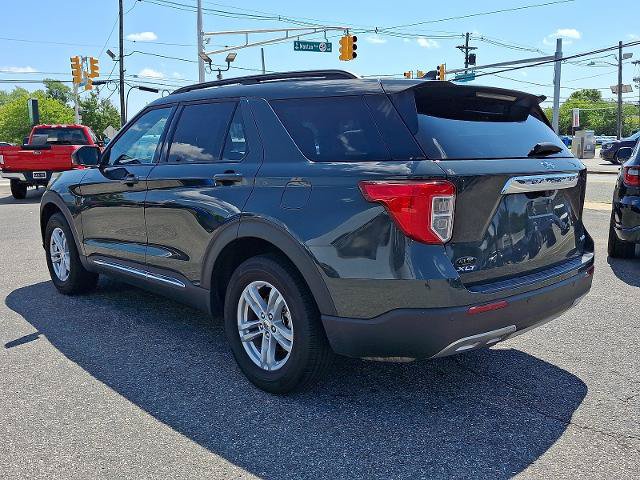 Certified 2023 Ford Explorer XLT w/ Equipment Group 202A AWD/4WD image 4