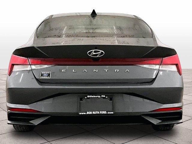 Used 2023 Hyundai Elantra SEL FWD image 4
