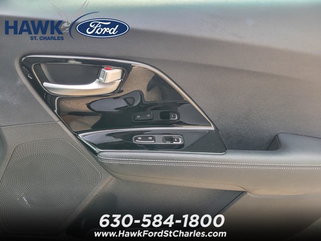 Used 2020 Kia Niro LXS FWD image 20