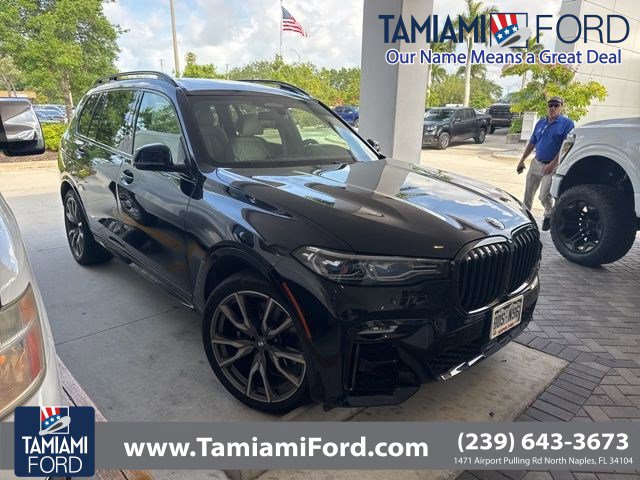 Used 2021 BMW X7 M50i w/ Dynamic Handling Package AWD/4WD image 1