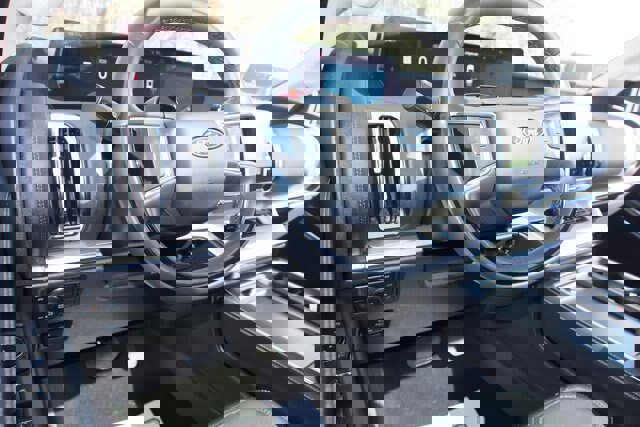 Certified 2025 Ford Expedition Platinum image 20