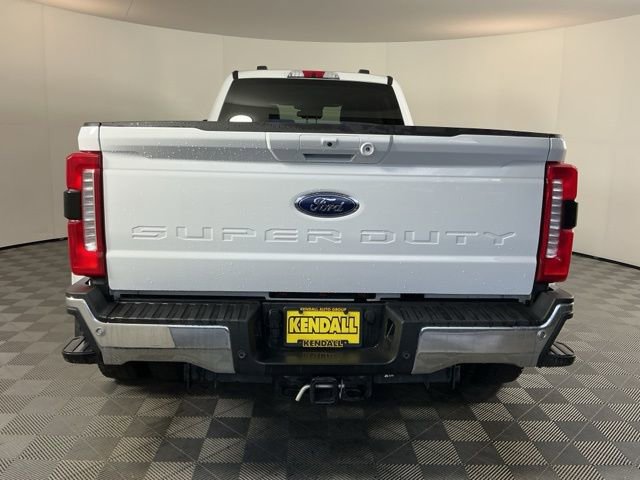 Certified 2025 Ford F450 Lariat w/ FX4 Off-Road Package AWD/4WD image 5