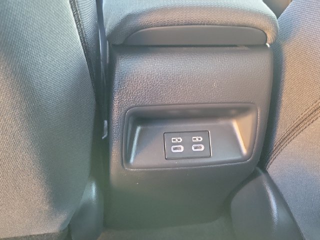 Used 2026 Toyota Corolla LE FWD image 15