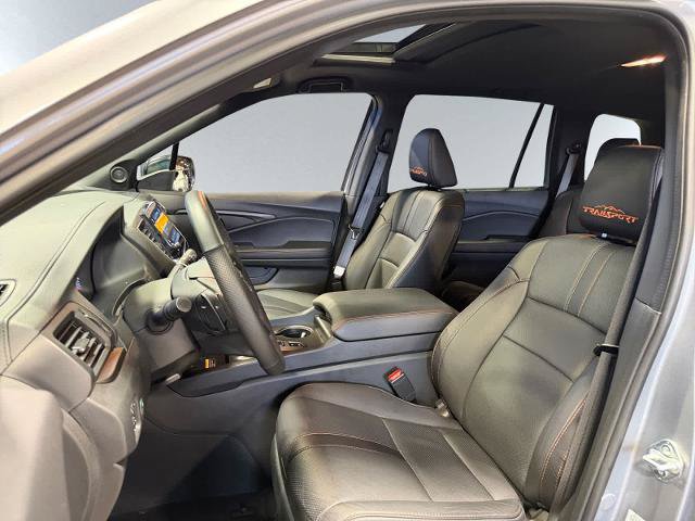 Used 2025 Honda Passport TrailSport image 7
