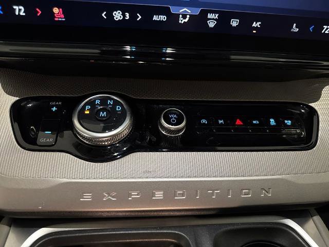 Certified 2025 Ford Expedition Active image 30