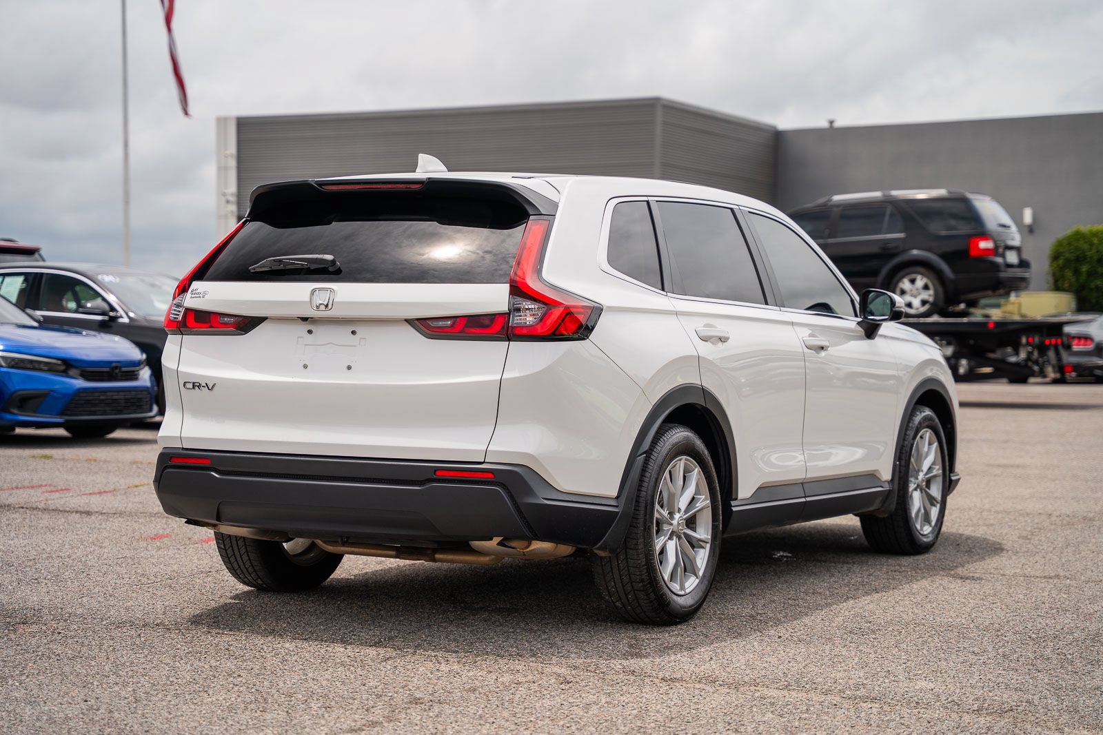 Used 2024 Honda CR-V EX image 7