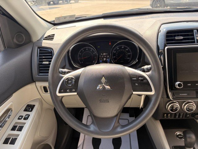 Used 2020 Mitsubishi Outlander Sport ES AWD/4WD image 9