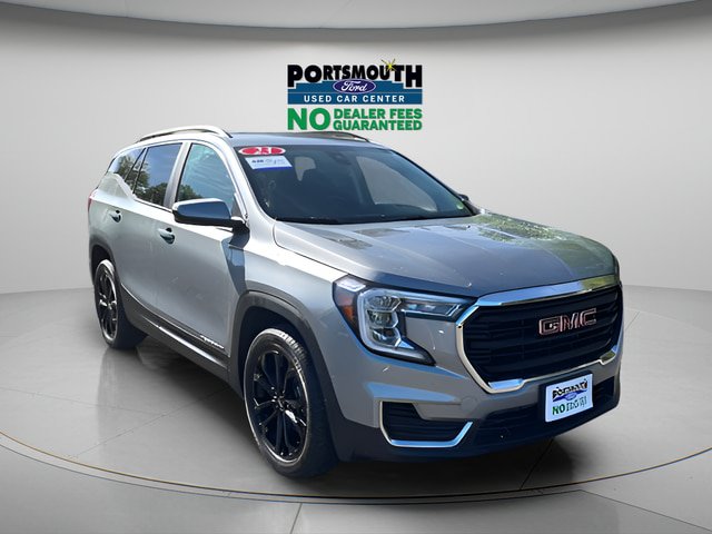 Used 2023 GMC Terrain SLE w/ Driver Convenience Package AWD/4WD image 1
