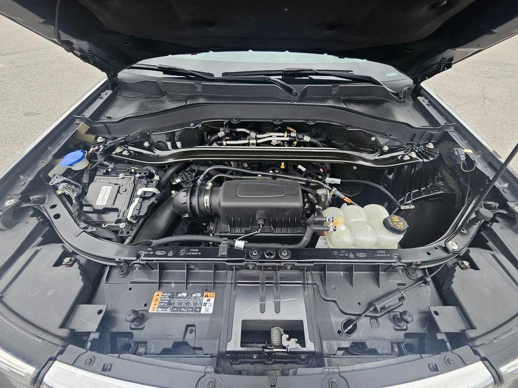 Certified 2022 Ford Explorer Limited AWD/4WD image 25