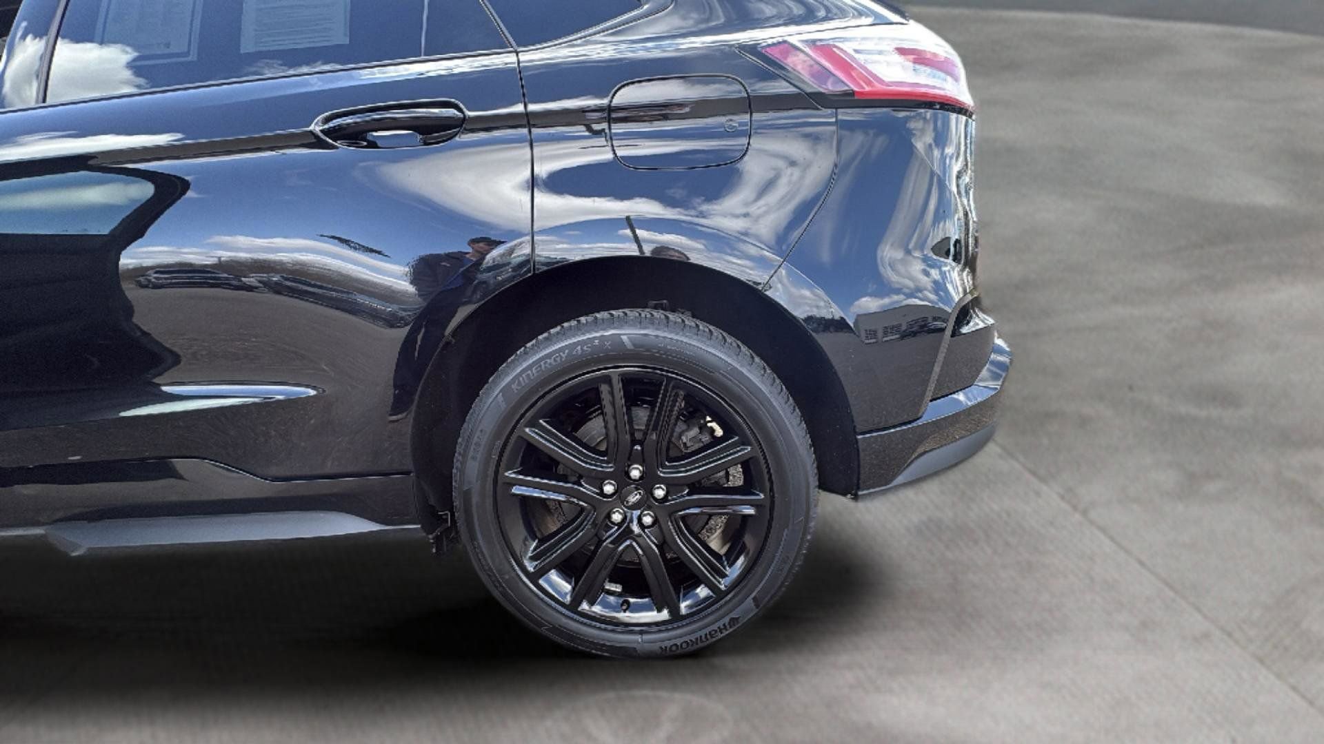 Certified 2022 Ford Edge ST-Line AWD/4WD image 24