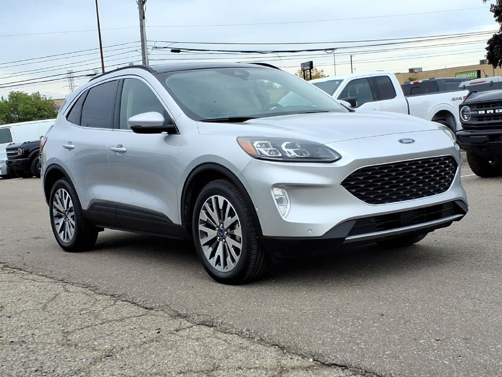 Certified 2020 Ford Escape Titanium AWD/4WD image 7
