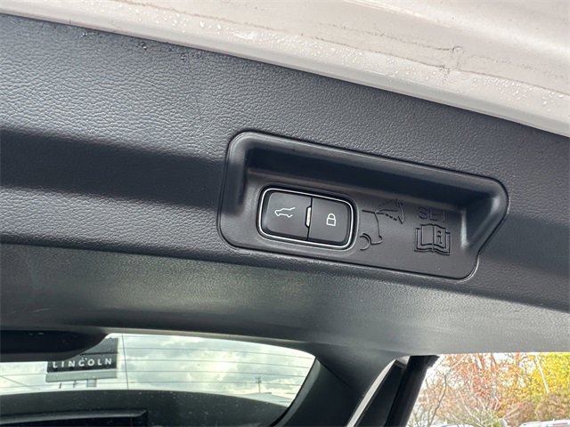 Certified 2022 Ford Explorer ST-Line w/ Class IV Trailer Tow Package image 46