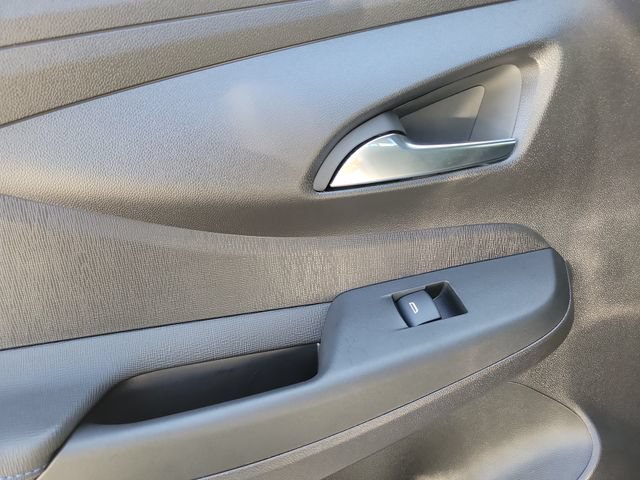Used 2025 Buick Envista Sport Touring w/ Convenience I Package FWD image 12