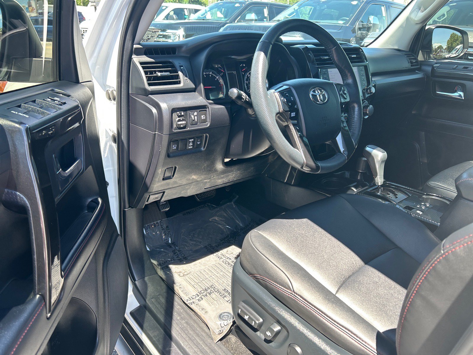 Used 2024 Toyota 4Runner TRD Off-Road Premium w/ Off Road Premium Plus Package AWD/4WD image 8