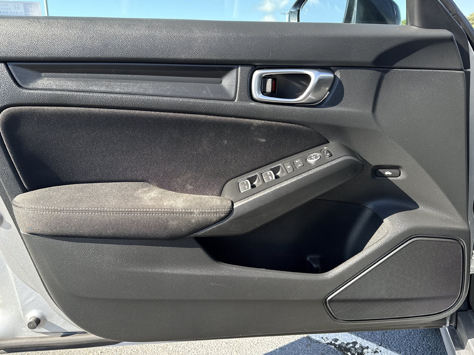 Used 2025 Honda Civic Sport image 17