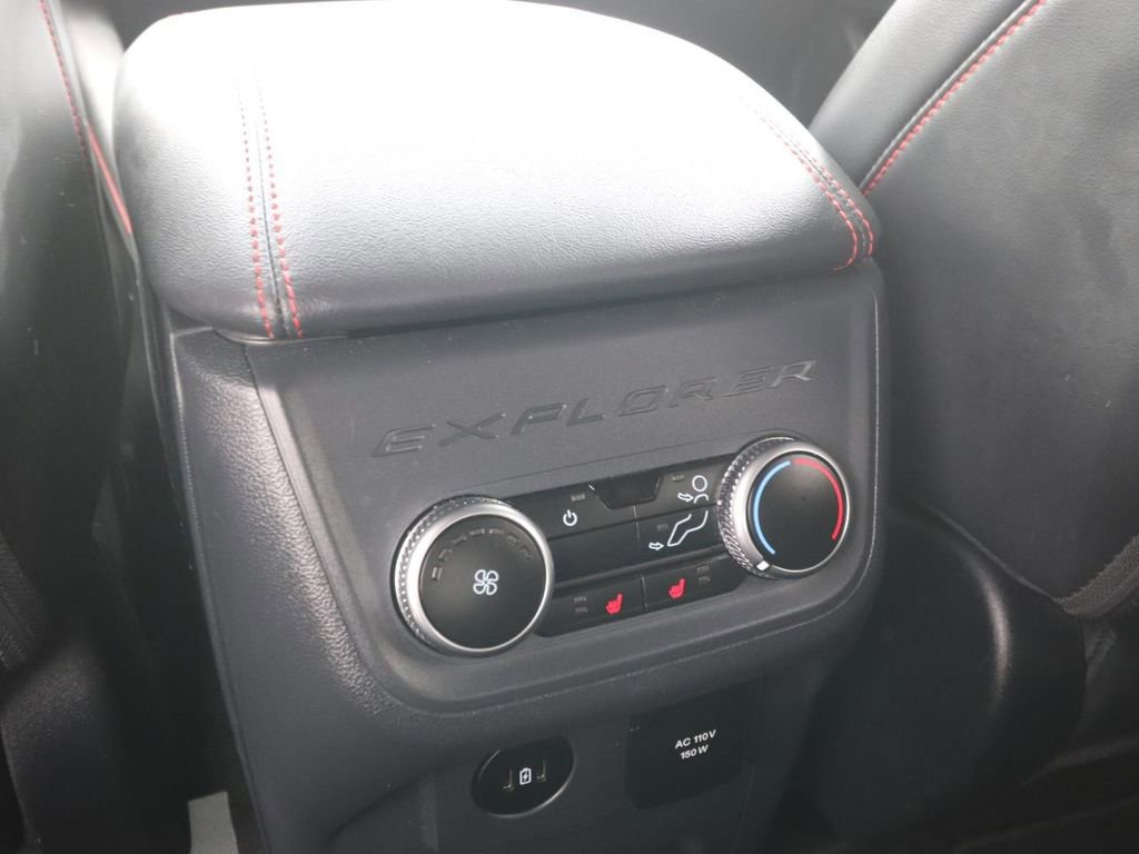 Certified 2025 Ford Explorer ST-Line w/ Premium Package image 15