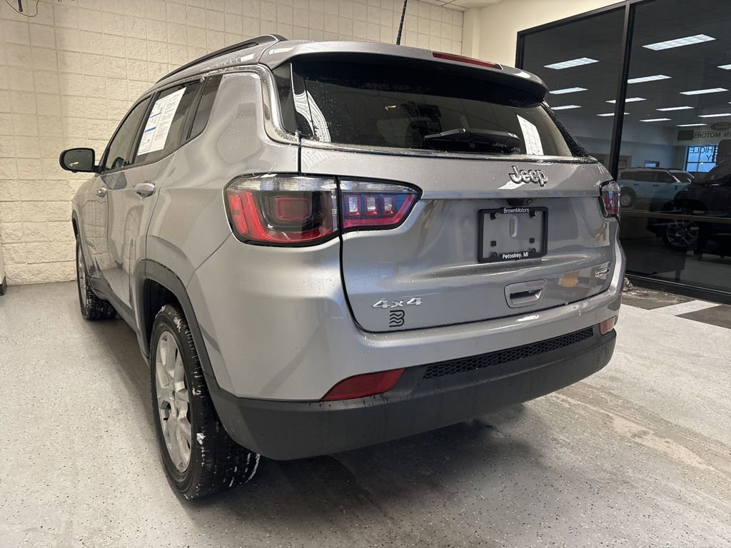 Used 2022 Jeep Compass Latitude image 10