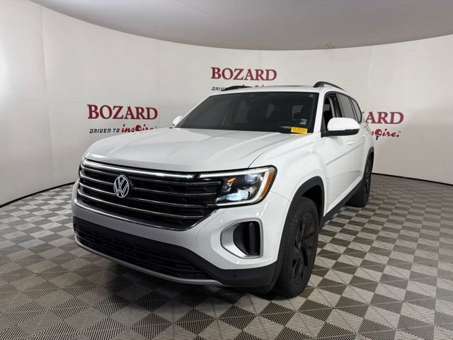 Used 2024 Volkswagen Atlas SE FWD image 4