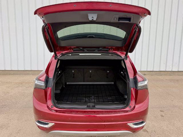 Used 2023 Buick Envision Avenir AWD/4WD image 16